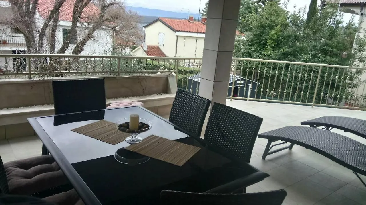 Fefe Apartment With Sea View Vantacici 0*,